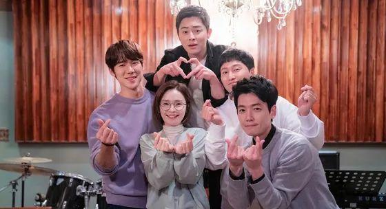 机智的医生生活第一季在线观看指南：轻松找到正版资源，重温温暖医疗故事